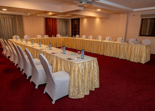 U - Shaped (Interactive Discussions)