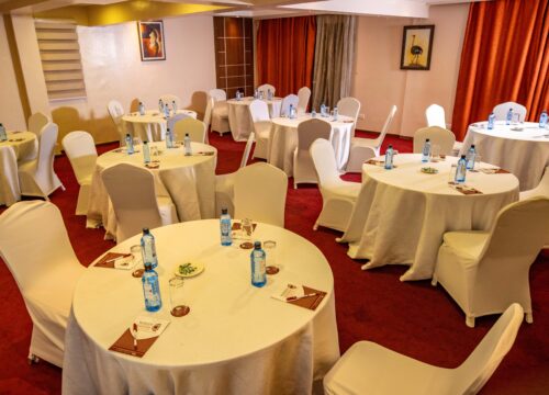 Round Table (Dialogue Sessions)